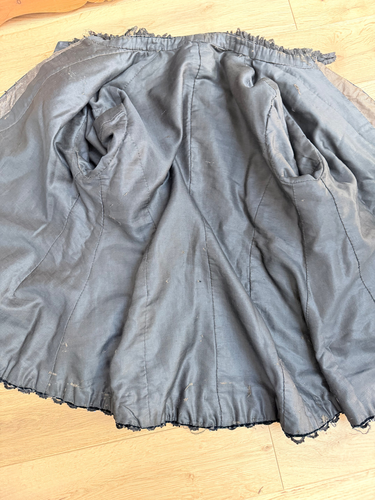 Antique 1890-1910 Dark Blue Velvet Opera Jacket with Jet-Beaded Lace