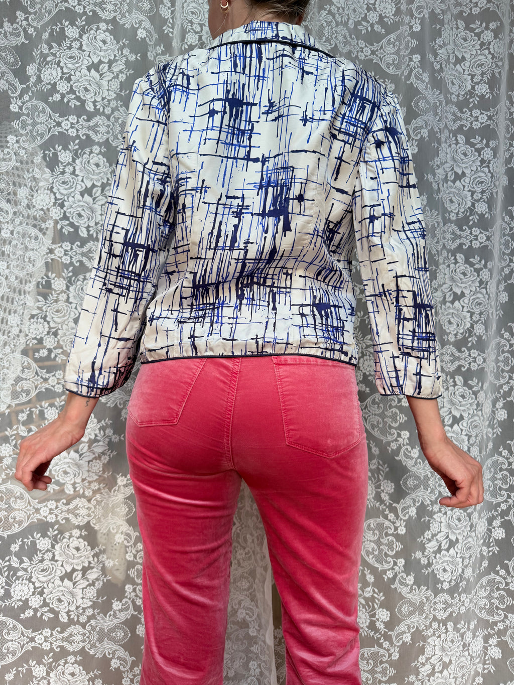 Vintage 1970s Carnegie Artsy Blue and White Jacket