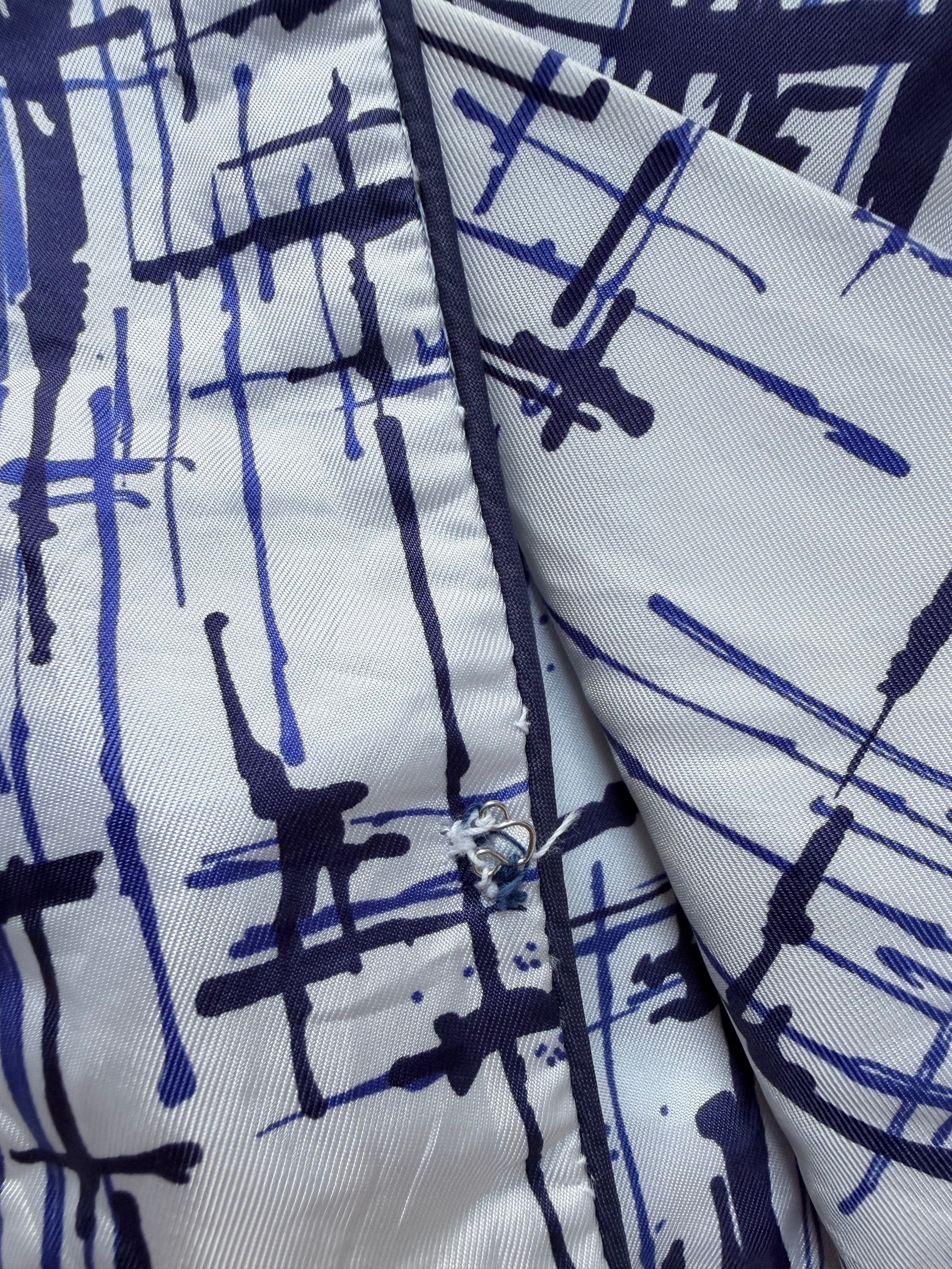 Vintage 1970s Carnegie Artsy Blue and White Jacket