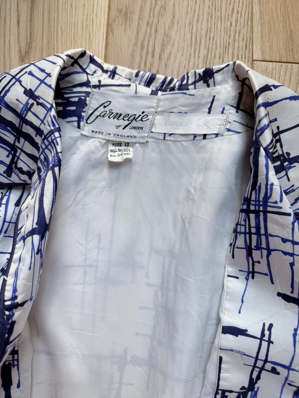 Vintage 1970s Carnegie Artsy Blue and White Jacket