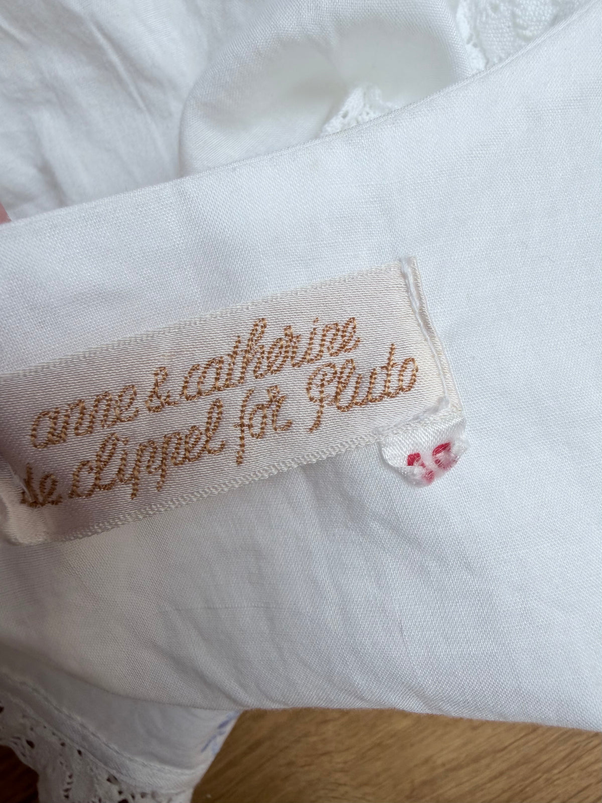 Vintage 1970s Pluto White and Lilac Broderie Anglaise Nightdress