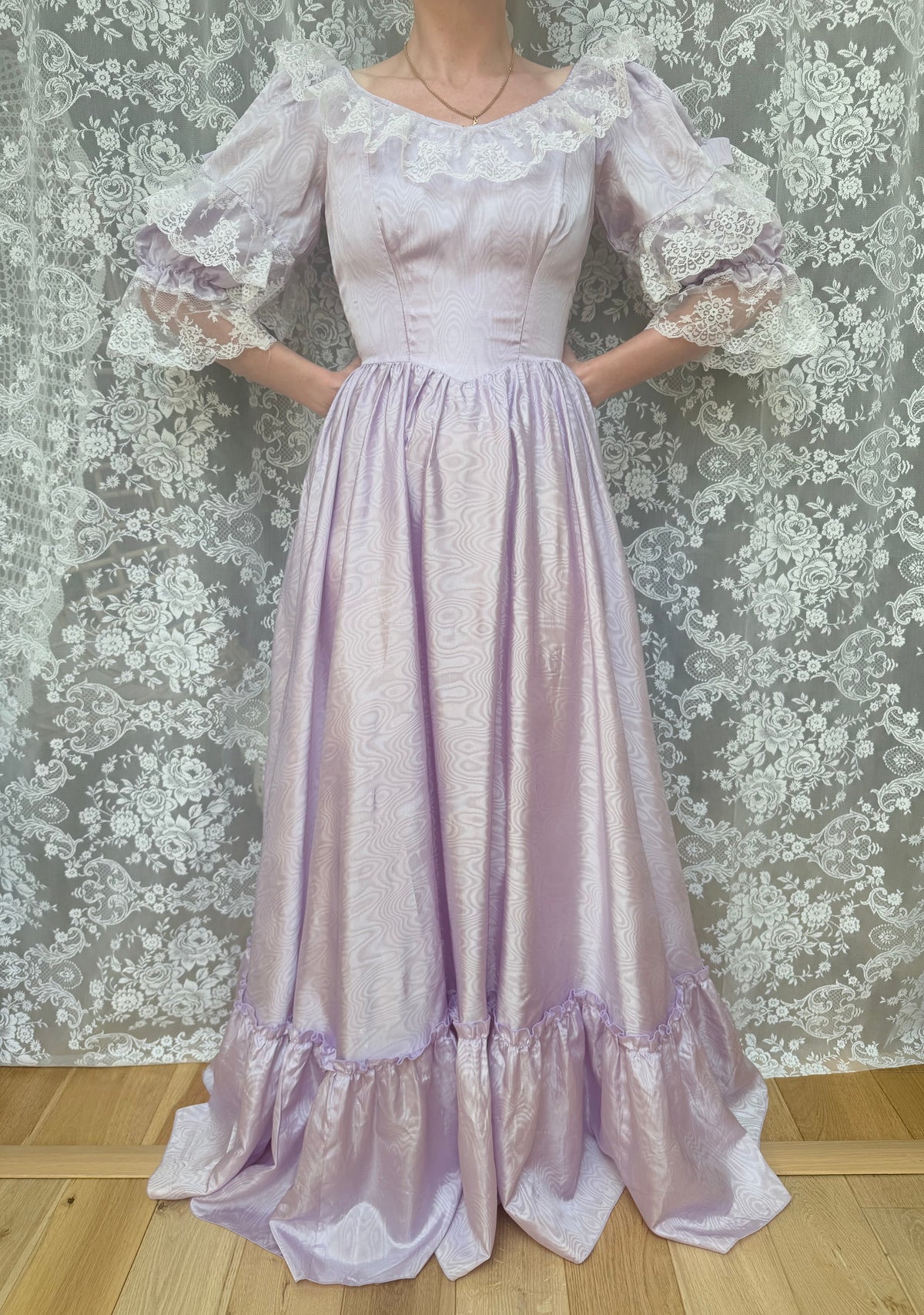 Vintage 1970s Lilac Lace Ruffle Sleeve Prairie Dress | Beauty and the Beast Ballgown