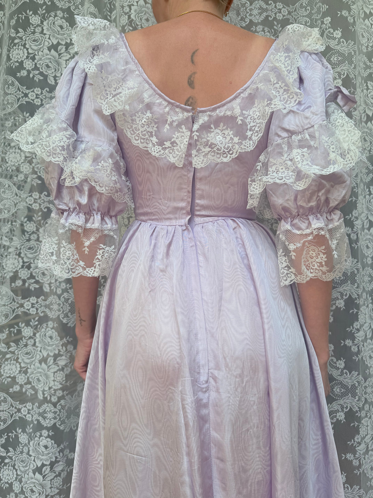 Vintage 1970s Lilac Lace Ruffle Sleeve Prairie Dress | Beauty and the Beast Ballgown