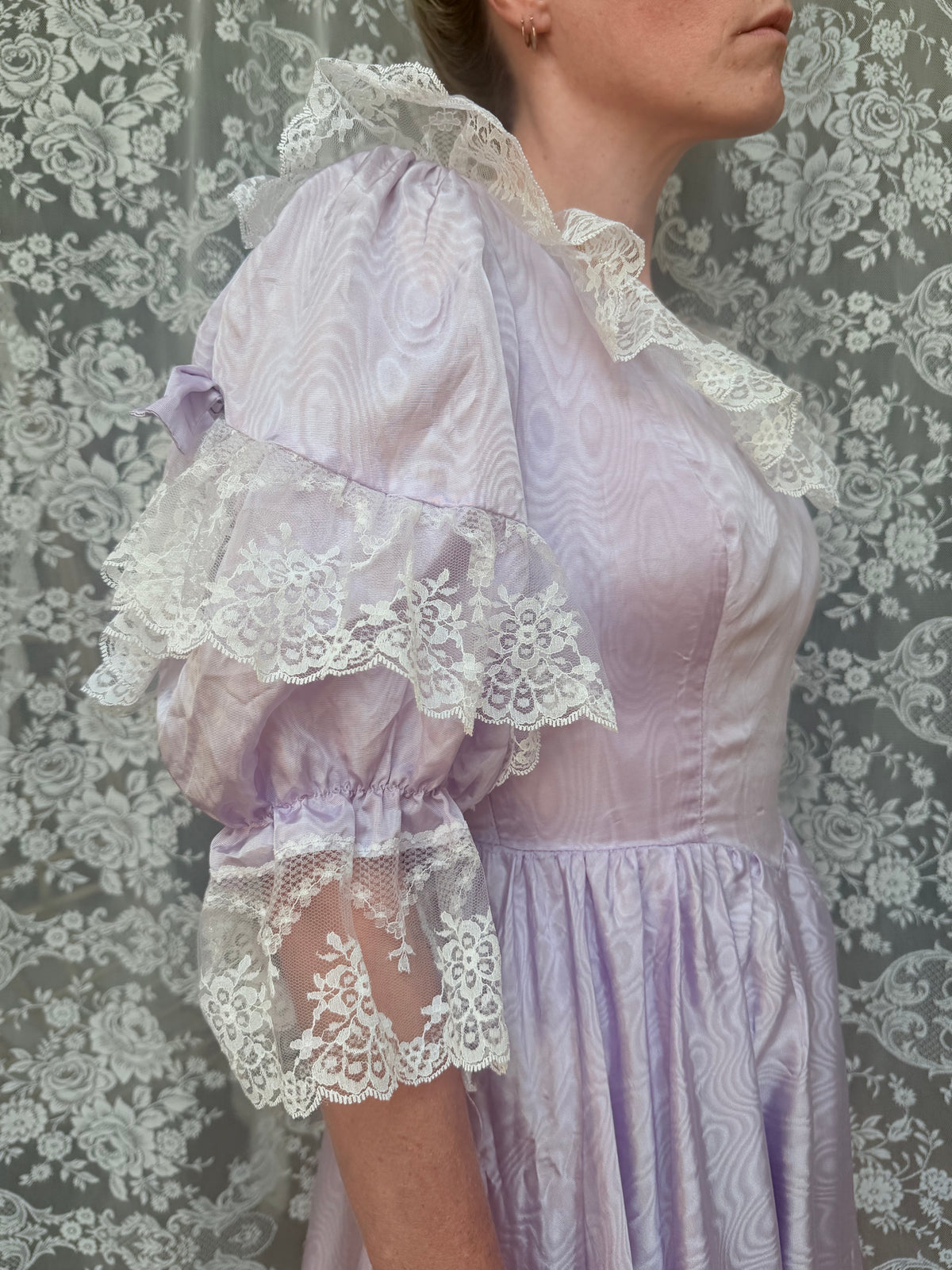 Vintage 1970s Lilac Lace Ruffle Sleeve Prairie Dress | Beauty and the Beast Ballgown
