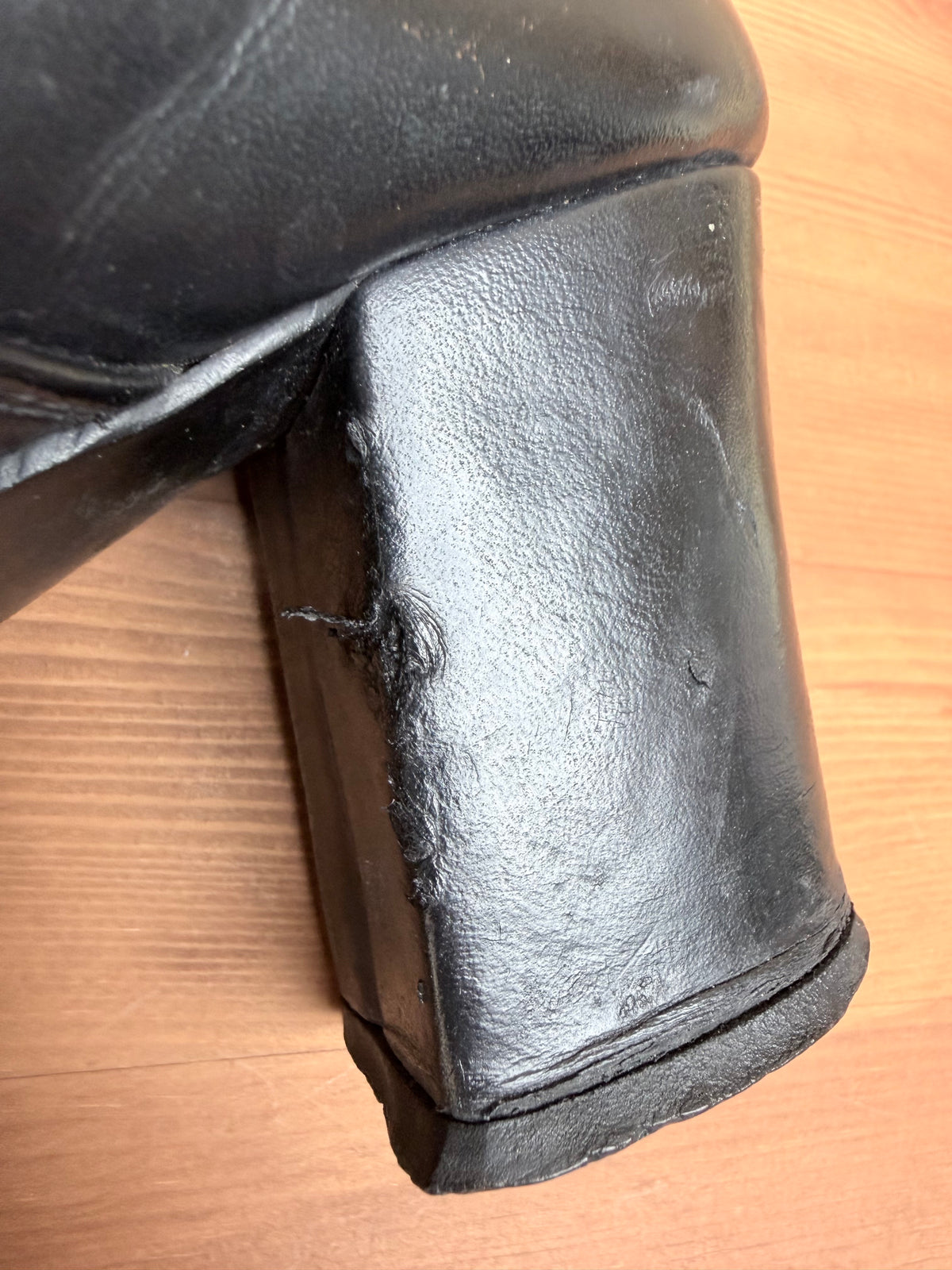 Authentic 1960s/70s Classic Black Genuine Leather Go-Go Boots
