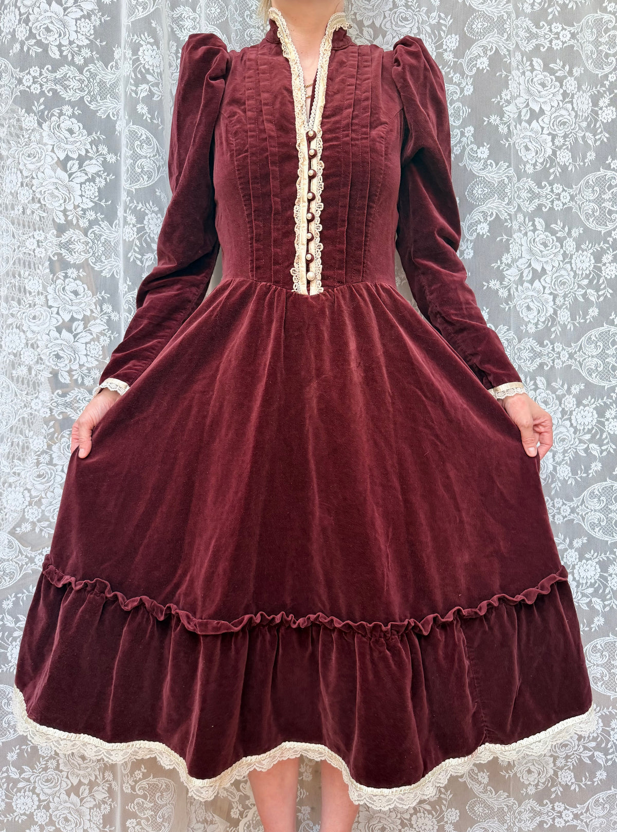 Vintage 1970s Gunne Sax Burgundy Velvet Prairie Dress