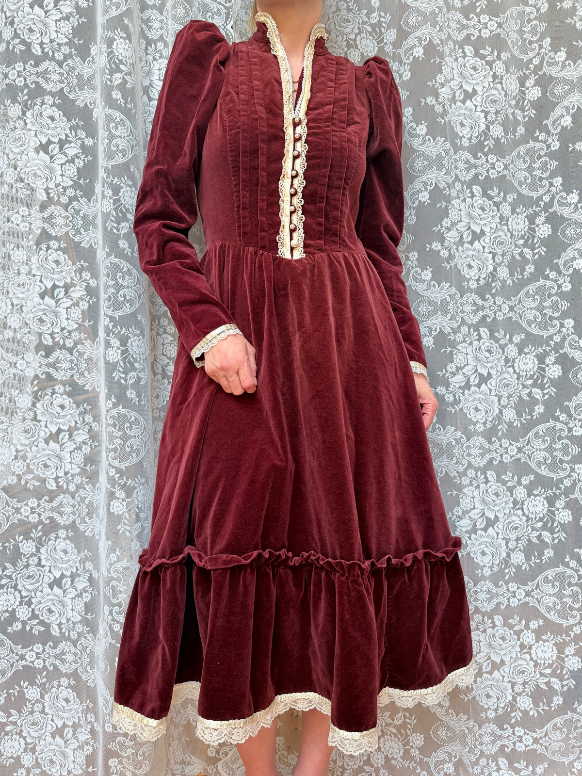 Vintage 1970s Gunne Sax Burgundy Velvet Prairie Dress