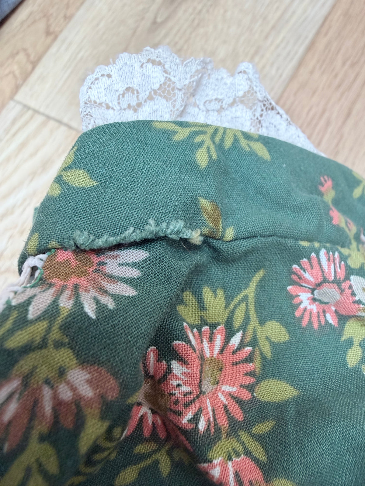 Rare Vintage 1970s Green Floral Prairie Handmade Dress