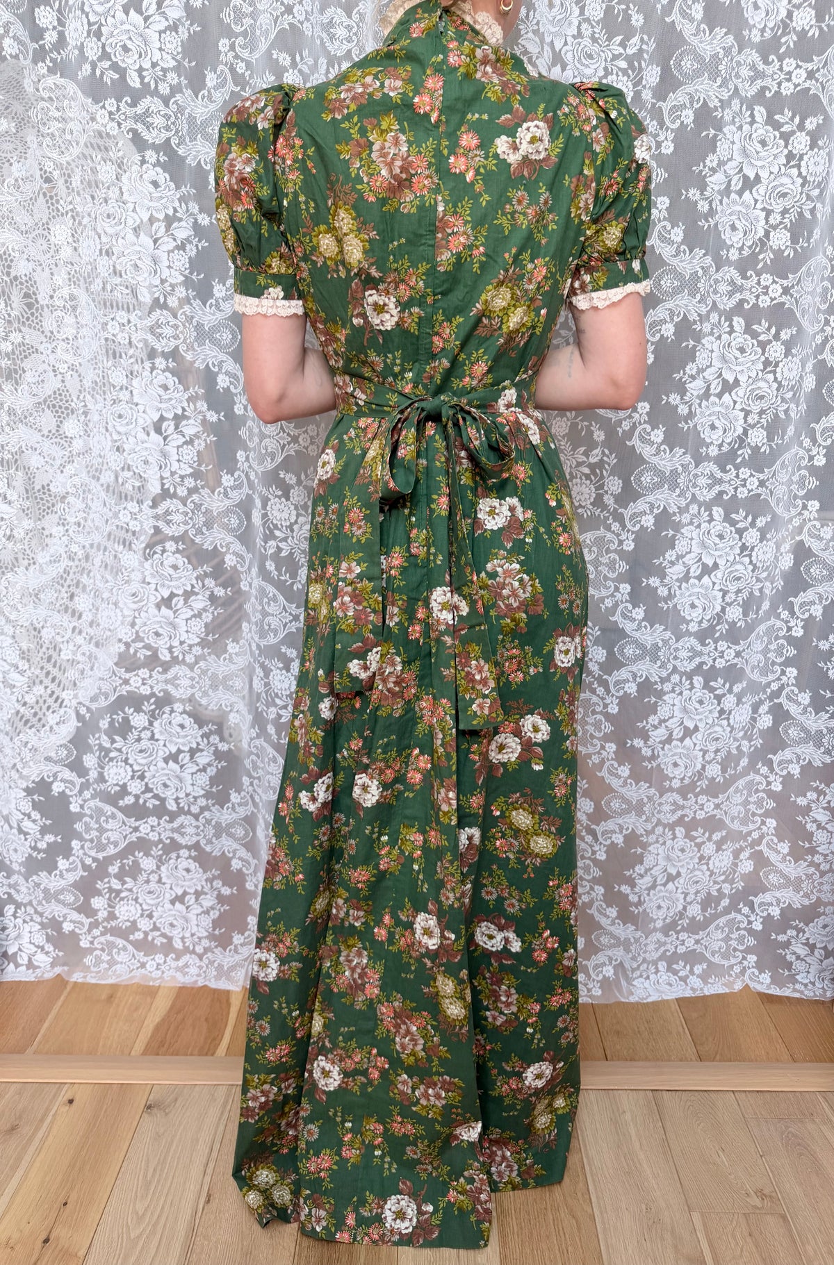 Rare Vintage 1970s Green Floral Prairie Handmade Dress