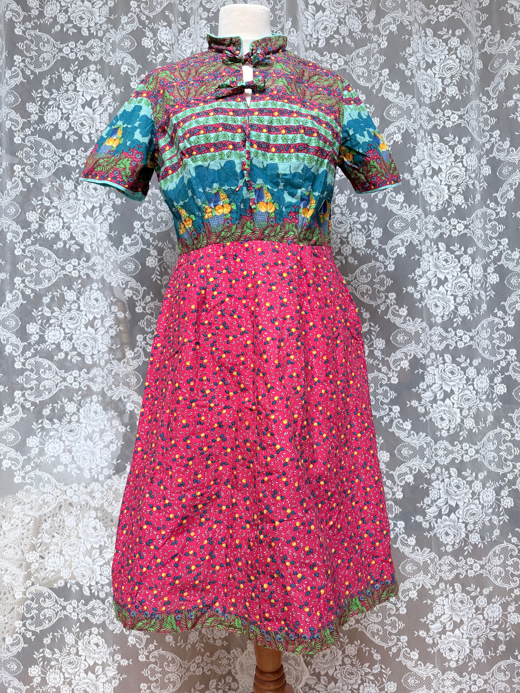 Vintage 1970s Chateau D’Este Fruit Print Cotton Dress