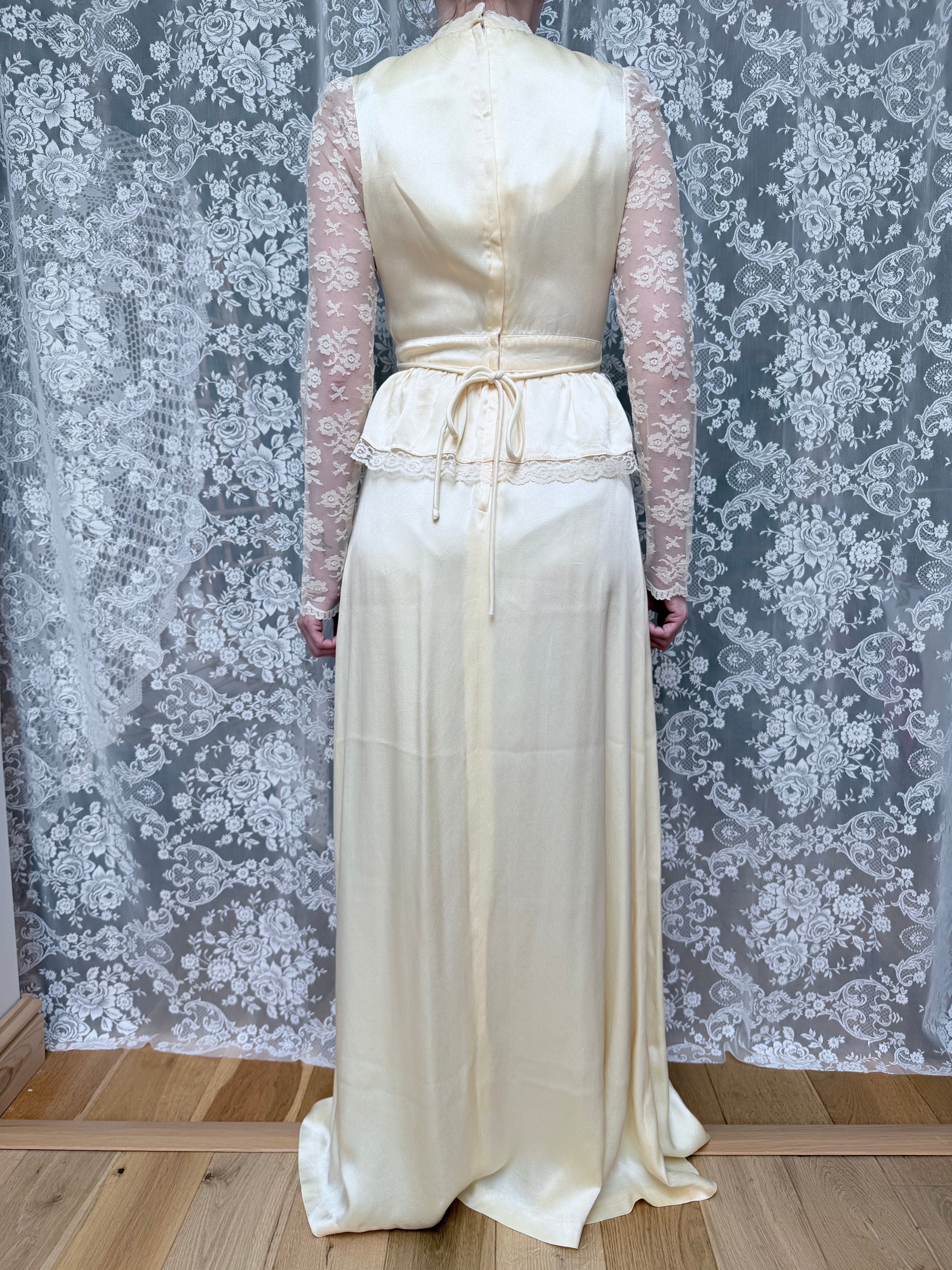 Vintage 1970s Candi Jones Bridal Peplum Dress