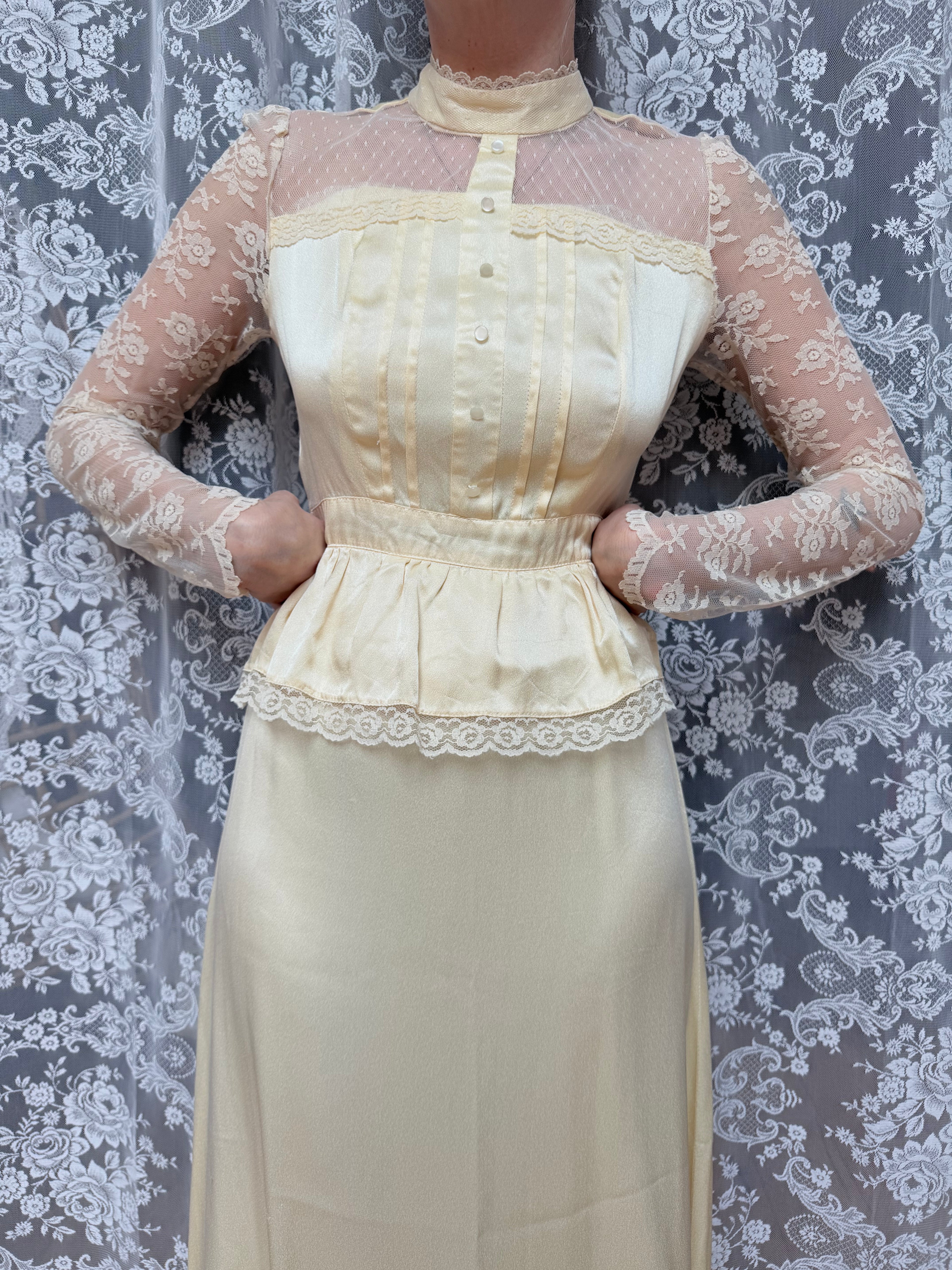 Vintage 1970s Candi Jones Bridal Peplum Dress