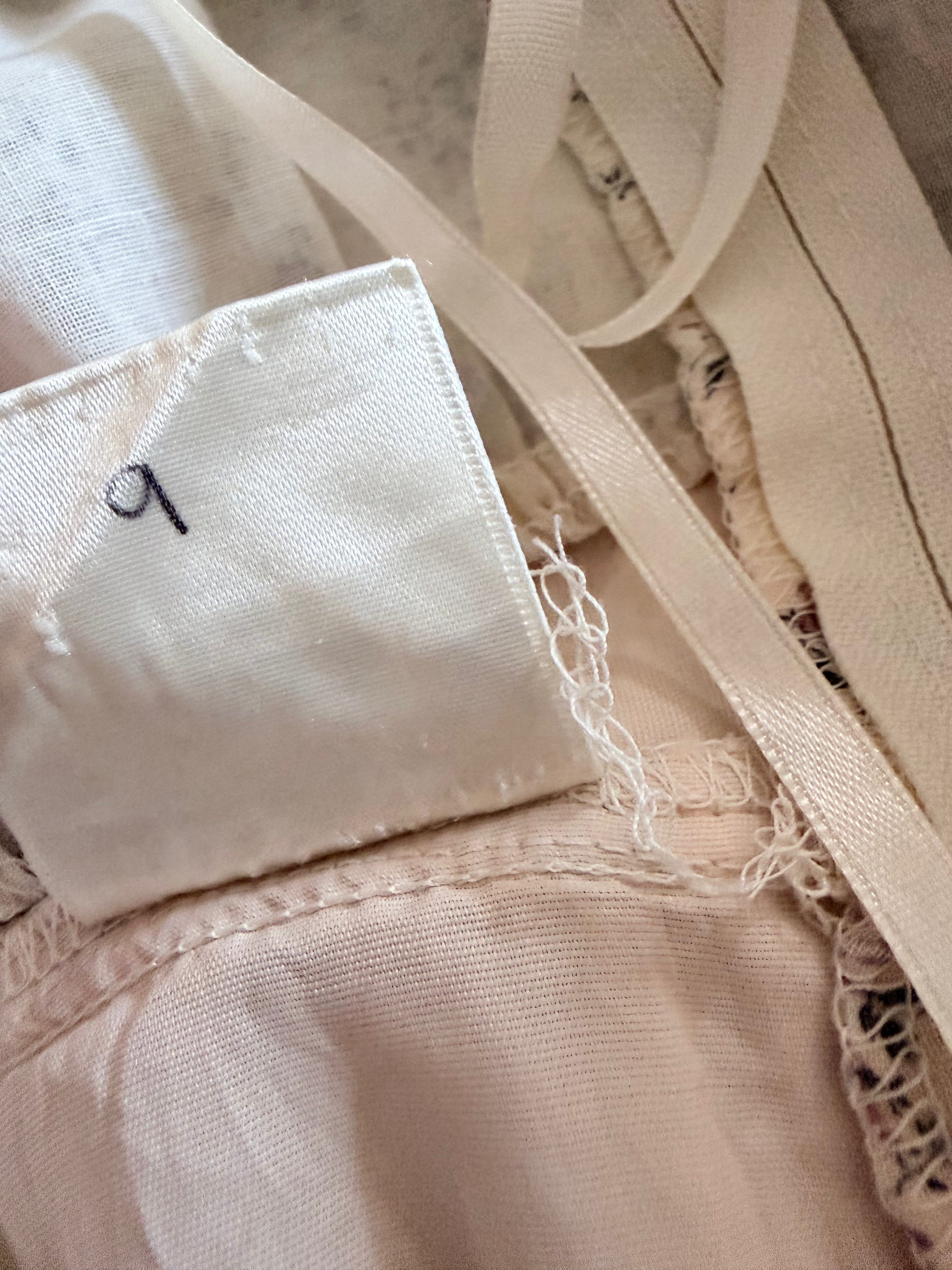 The Eleanor: Vintage 1970s Gunne Sax Lilac Floral Prairie Cottagecore Dress