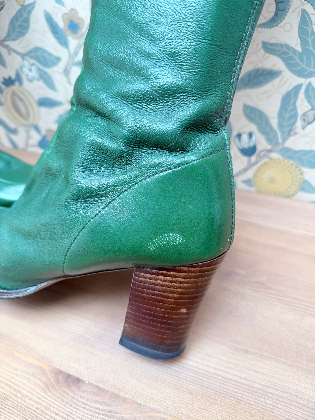 1960s/1970s Vintage Green Leather Gogo Boots