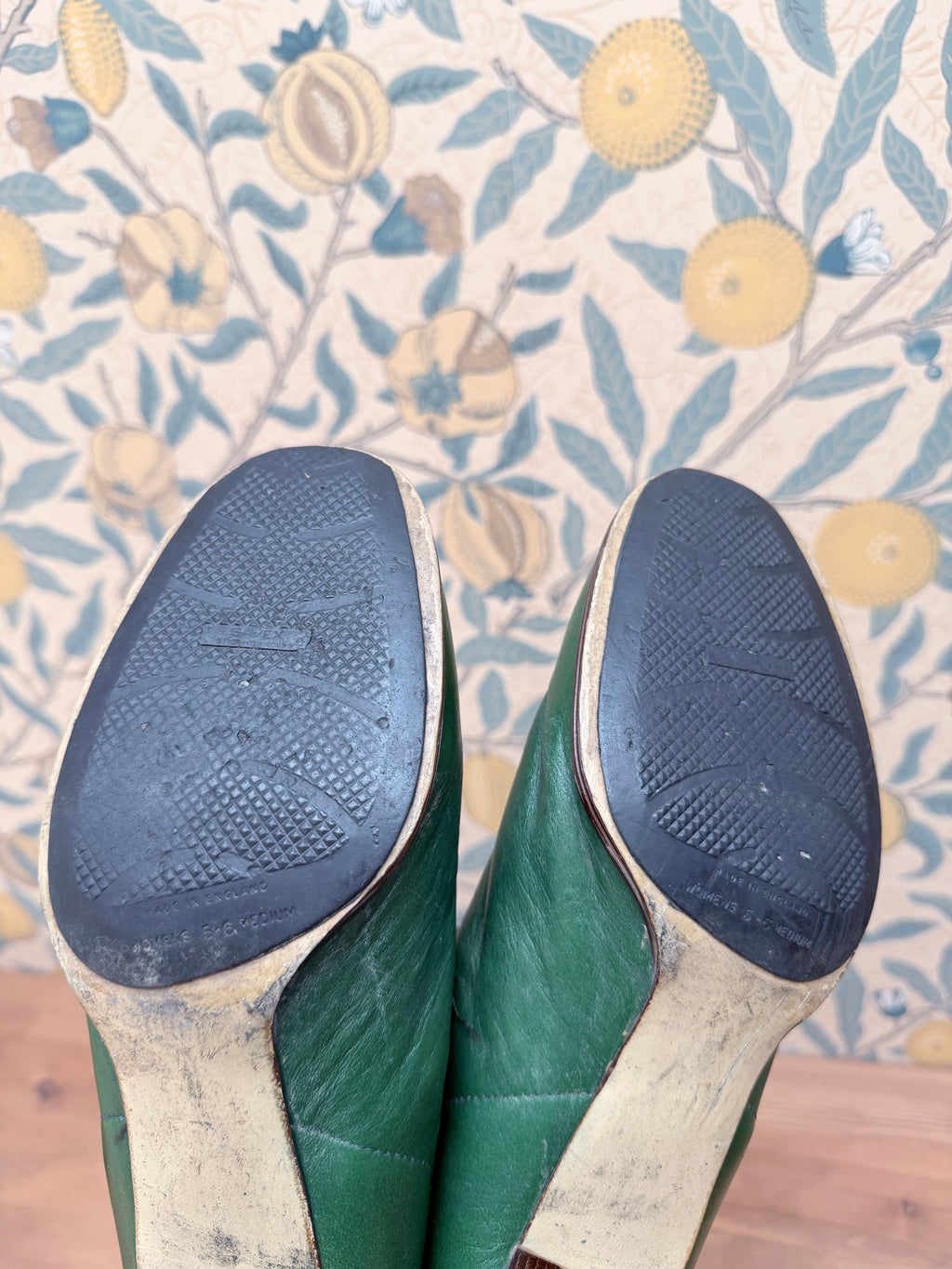 1960s/1970s Vintage Green Leather Gogo Boots